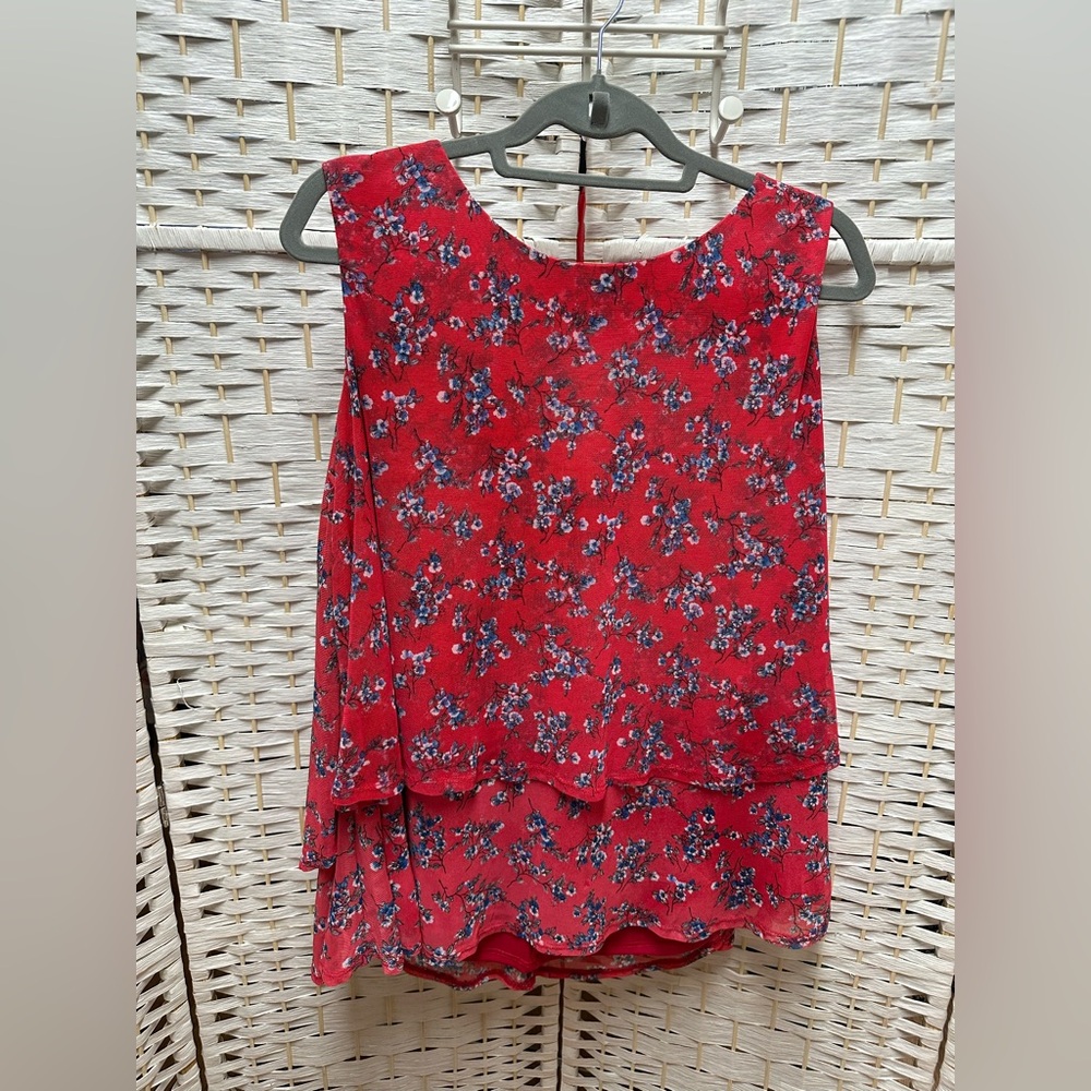 Est. 1948 Sleeveless Red‎ Blue White Floral Layered Blouse Size XL